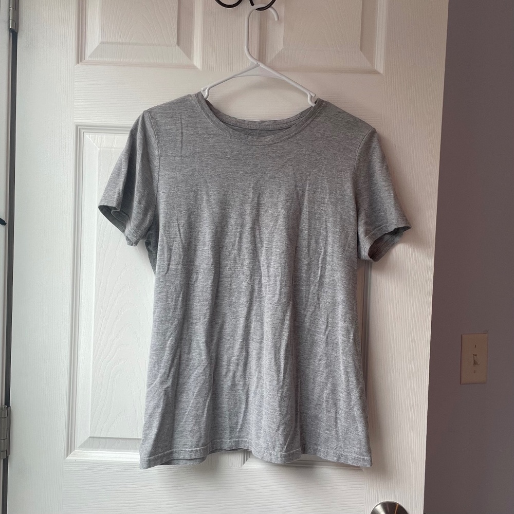 Time and tru women’s gray T-shirt size M